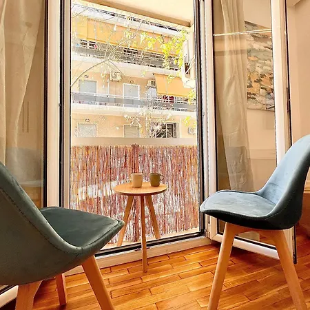 Cute Studio In Center Of Apartment *